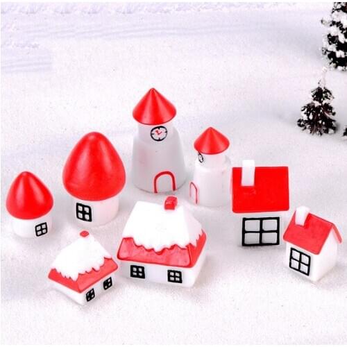 Red Christmas Winter Snow House Miniature Figurine Doll House Decoration Cartoon Dollhouse People Cake Ornament DIY Accessory