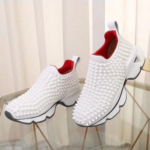 Fashion Rivets Woman Casual Shoes Cozy Real Leather Thick Bottom Womens Flat Shoes 2021 Slip-on Studded Sneakers Womens Shoes
