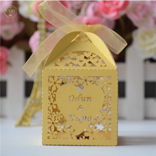 Personalized laser cut kiss heart wedding favor boxes with organza ribbon