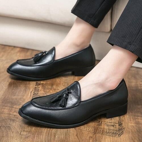 2021 New tassels Brown Black Slip On Oxford Shoes For Men Formal Wedding Prom Dress Homecoming Party Sapato Social Masculino