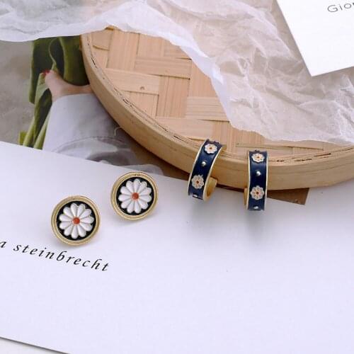 New Korean Cute Vintage Flower Enamel Square Round Glaze Stud Earrings For Women Fashion Boucle d'oreille Brincos Jewelry