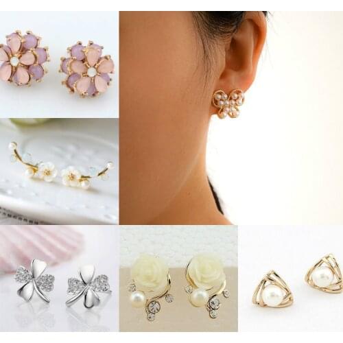 Cute Simulated Pearl Butterfly Plant Stud Earrings Fashion Women Hollow Out Jewelry Gifts