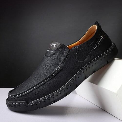 Mens Split Leather Casual Shoes Male Footwear Slip-on Loafers Comfortable Driving Shoes Boat Shoes Moccasins Flat Shoes