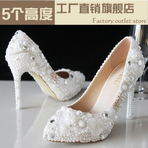 Spring and summer crystal pearl shoes wedding dress bride white thin heels high-heeled pointed toe sexy shoes