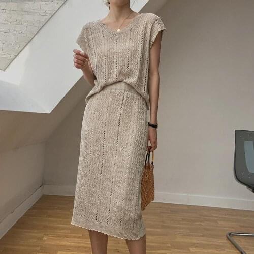 2021 New Fashion Two Piece Set Women Summer Knitted Short Sleeve V-Neck Top Sweater +High Waist Casual Long Skirt Suit