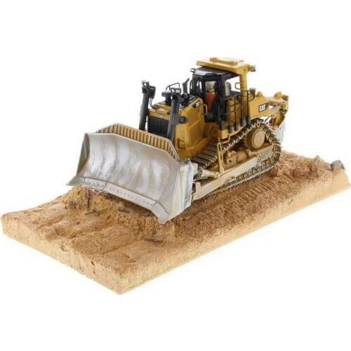 Diecast Masters 1/50 Cat D9T Weathered Track-Type Tractor Diecast Model 85702