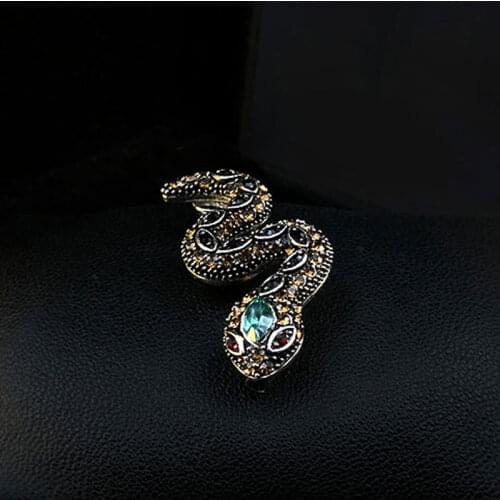 Retro Color Cute Snake Brooch Women Girl Party Exquisite Animal Brooches Clothing Accessories