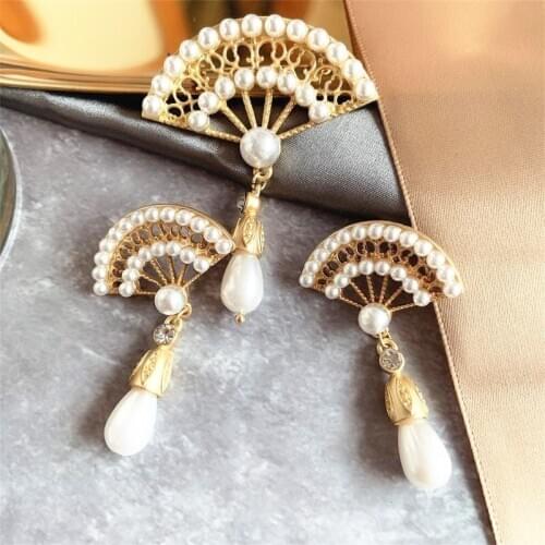 HOSENG Fan Shaped Pearl Rhinestone Gold Brooch Earring Set Women Elegant Art Retro Cheongsam Jewelry Accessories HS_744