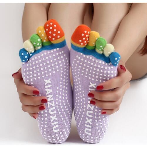 1Pair/lot Non-slip Toe Five Fingers Exercise Cotton Women Socks meias Pilates Physical Fitness Casual Calcetines Mujer