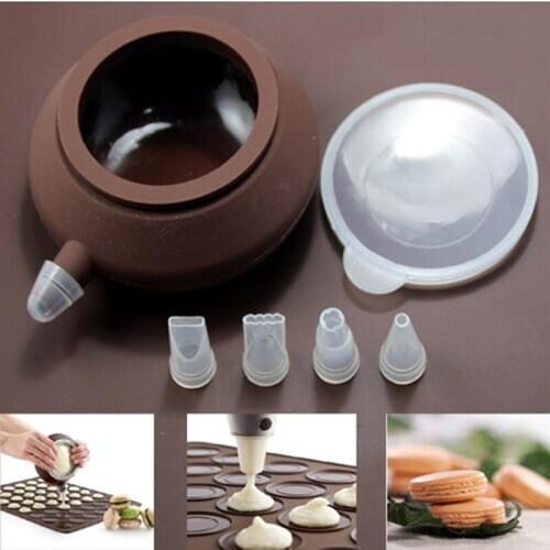 Macarons Silicone Pot Baking Mold Silicone Macaron Kit Pastry Baking Mat and Decorating Piping Pot with 4pcs Nozzles