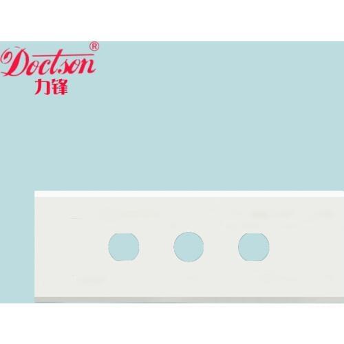 Three-hole ceramic cutting blade.Three Hole Tungsten Carbide Cutting Blade For Pp Pe Pe Bopp Film