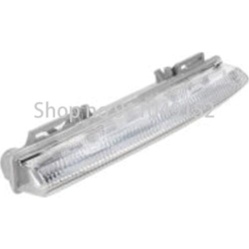 CAR daytime running light right W204 C180 C200 C250mer ced esb en zC220 C320 C350 C230 C280 W207 E220 E250 E350 E200 Front bumpe