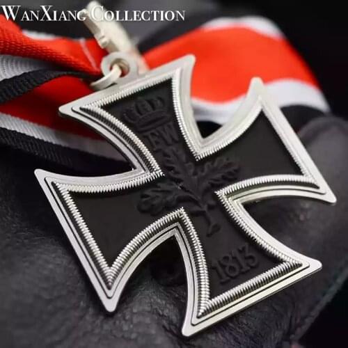 Germany 1870 Iron Cross 2nd Class The Franco-Prussian War 1870 Iron Cross EK2 Prussia Military Medal with oak leaf