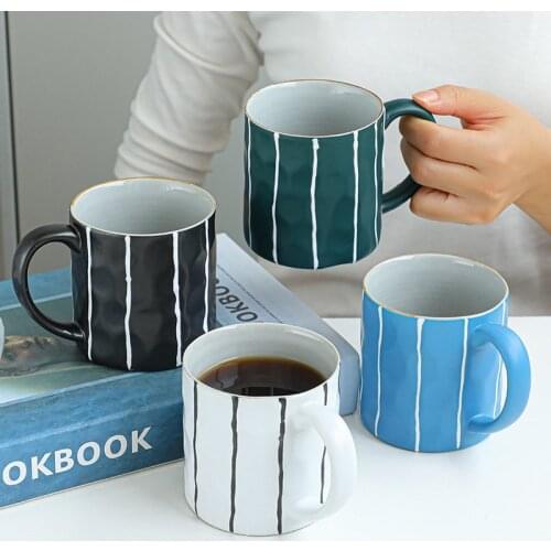 Creative Nordic Simple Mug Ceramic Couple Drinking Cup Men and Women Home Black and White Coffee Cups Office Gift Shape Tea Mugs