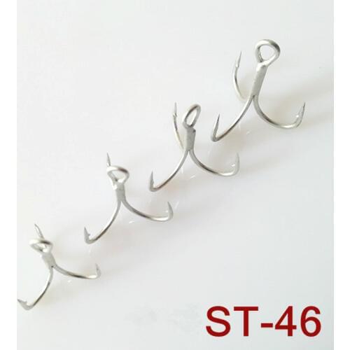 Factory price st46 TrebleHook reinforced type bulk fish hook hook Barbed is suitable for Beach Fishing Ocean