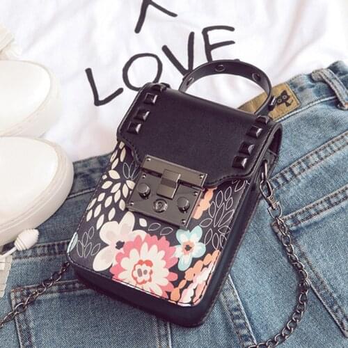 Fashion Mobile Phone Bag Rivet Chains Crossbody Bag Mini Flag Bag Famous Design Women Small Shoulder Female Handbag Coin Purse