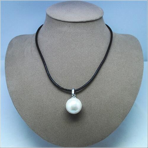 Women choker necklace with genuine leather chains synthetic shell round teardrop shape hot selling jewelry pearl necklace