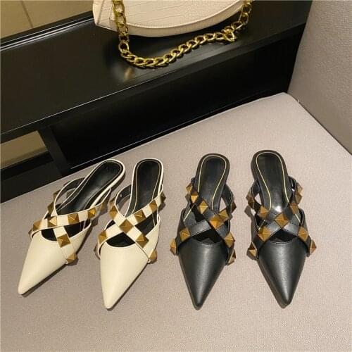 2021 Summer New Toe Cap Semi Slipper Sandals Womens Pointed Flat Rivet Outer Wear Lazybones' Mules