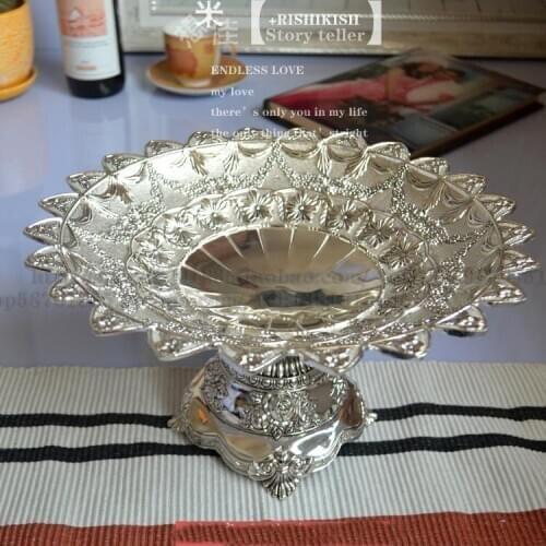 28 cm large round antique silver plated zinc alloy metal storage tray fruit pastry dry fruit trays embossed wedding decor 582