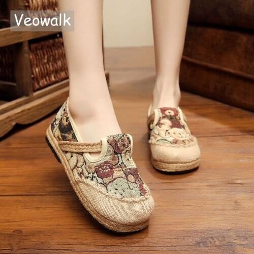 Weowalk Spring Autumn Women Linen Cotton Loafers Bear Embroidered Hemp Rubber Bottom Asakuchi Breathable Casual Flat Shoes