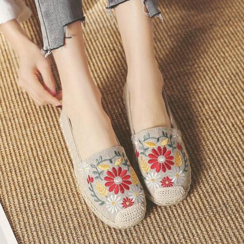 2021 Womens Flats Fisherman Shoe Spring Hemp Fashion Embroidery Ladies Shoes Casual Shoes Women Breathable Canvas Shoe