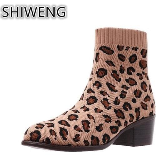 Womens shoes new fashion beautiful ankle boots soft soles comfortable thick heel non-slip Martin boots plus-size shoes