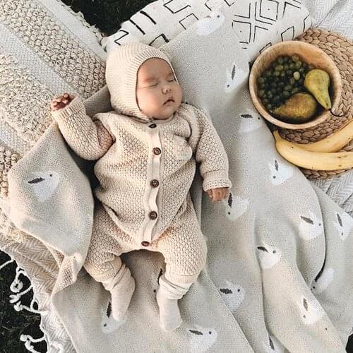 Spring and Autumn New Babys One-Piece Clothes Front Open Button Knitted Romper, Newborn Cotton Thread Creeper + Hat