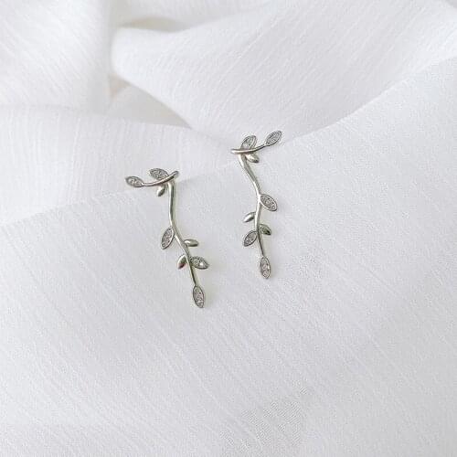 Trendy Jewelry Leaf Earrings Cute Design Silvery Plating High Quality Zircon Dangle Earrings For Girl Gifts