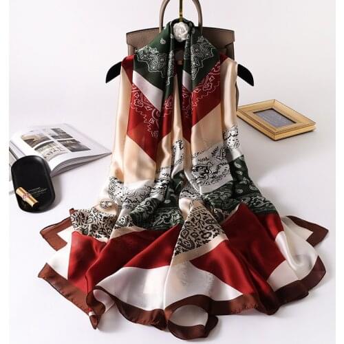 水晶百变 Women's Scarves