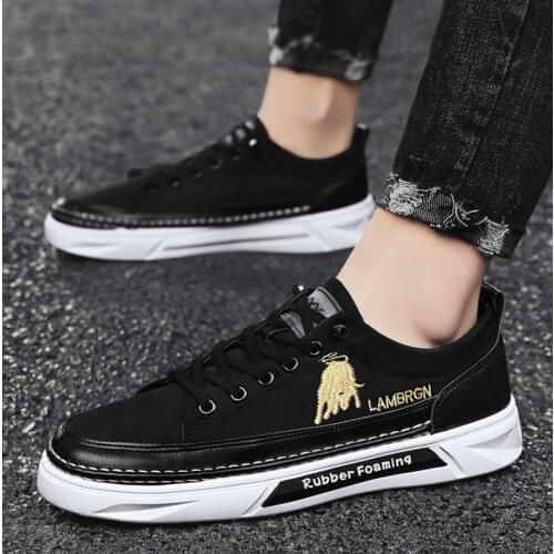 2021 Designer Fashion Mens Sneakers Skateboard Shoes Men Walking Seasons Comfortable Sport Shoes Zapatos Hombre Tenis Masculino