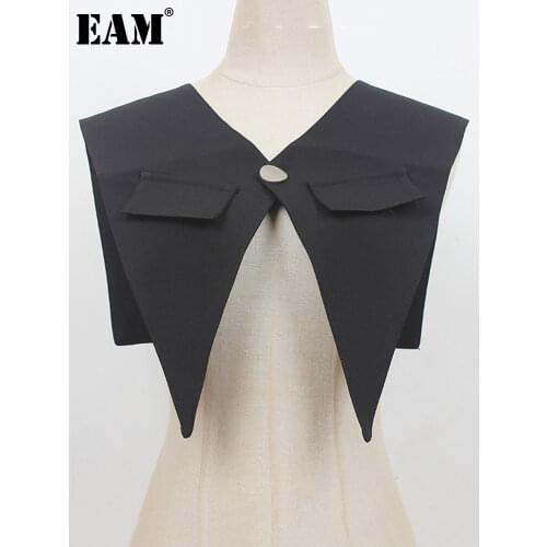 [EAM] Women Loose Fit Black Irregular Short Casual Vest New V-collar Sleeveless Fashion Tide Spring Autumn 2021 1DE2236