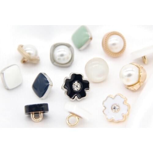 6pcs Small Flower Gold Metal Shirt Sewing Buttons For Clothing Round Square Vintage Women Wedding Gift Decorations Accessories