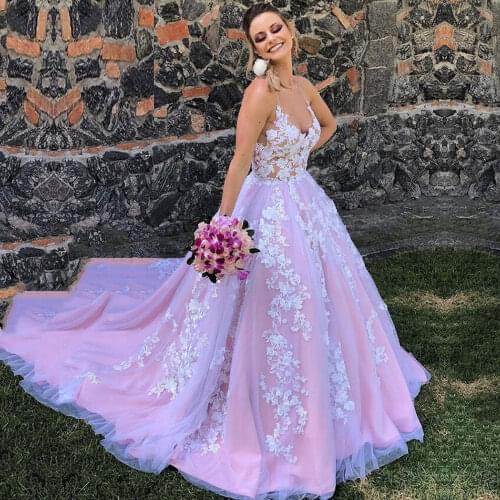 Romantic Vintage Ball Gown Wedding Dresses V-Neck Pink Appliques Lace Custom Made Wedding Bridal Gown Suknia Slubna