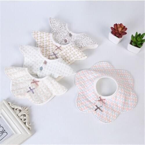 Fashion Cotton Newborn Lace Bow Baby Bibs Slabbetjes Cute Girls&Boys Burp Cloth Infant Bibs Baberos Infant Saliva Towels