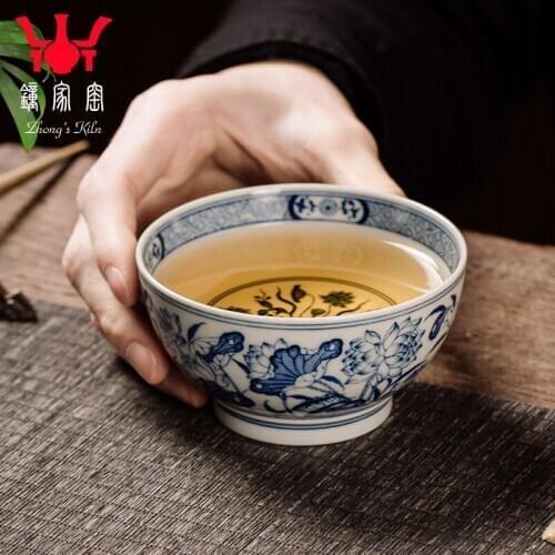 Sample tea cup jingdezhen blue and white maintain kung fu tea cups manual firewood lotus master cup single cup size
