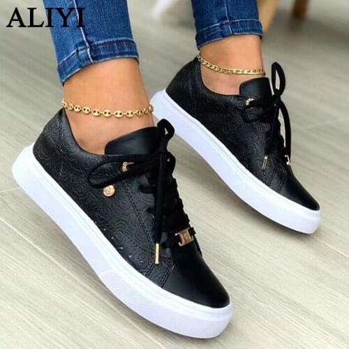 2021 New Flats Spring Butterfly Print Slip On Comfy Ladies Casual Shoes 35-43 Big Size Women Loafers Running Jump Tredny Sneaker