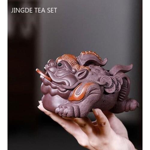 1 PCS Yixing Boutique Purple Clay Tea Pet Lucky Fortune Golden Toad Statue Ornament Desktop Crafts Handmade Tea Set Decoration