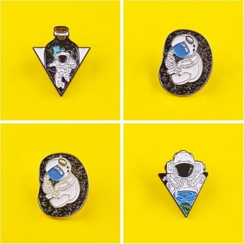 Space Brooches Astronaut Anime Decoration Metal Pin Badges Earth Clothes Icons Jewelry Metal Pins For Clothes Accessories Gift