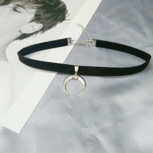 Fashion wind necklace short clavicle necklace crescent moon pendant collar choker flannel necklace