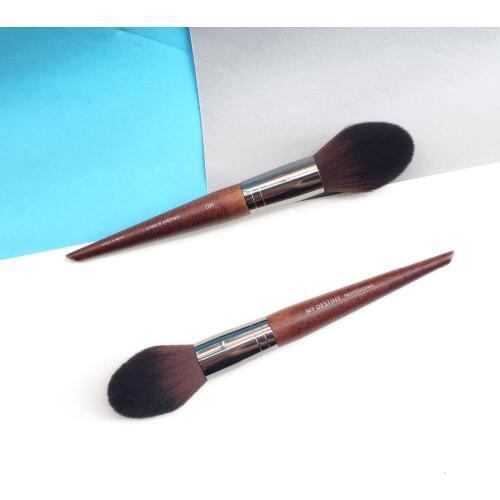 Tapered BLUSH BRUSH MUF#160 - Tapered Tip for Blusher Powders - Beauty makeup brushes Blender Applicator