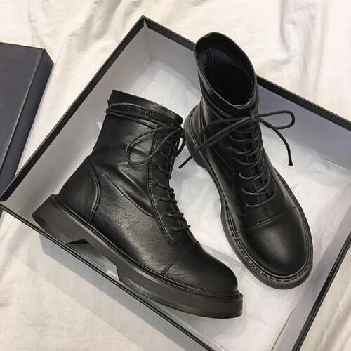 Womens shoes boots British 2019 autumn new round head with thick with plus cashmere motorcycle boots handsome short boot