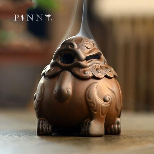 PINNY Ceramic Brave Troops Incense Burner Ceramic Crafts Mascot statue Censer Coil Cone Incense Base Tea Ceremony Accessories