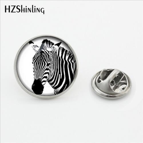 2017 New Glass Dome Collar Pin Zebra stripe Lapel Pins Vintage Butterfly Stainless Steel Clasp Pin Glass Photo Jewelry Brooch