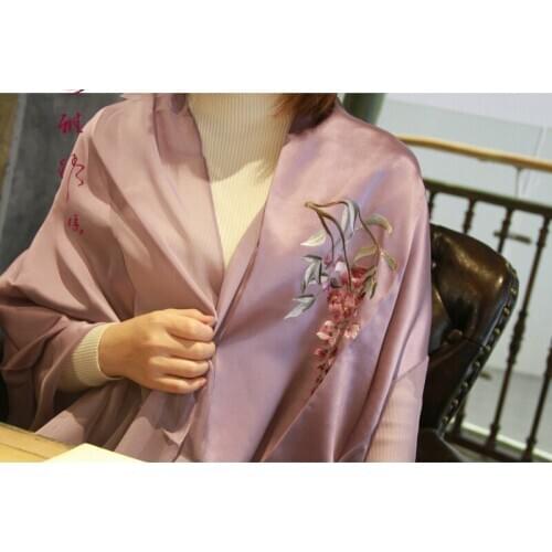 Chinese Hand Embroidery Scarf Mulberry Silk Scarf All-Matching Silk Shawl Gift for Elders with Hand Gift