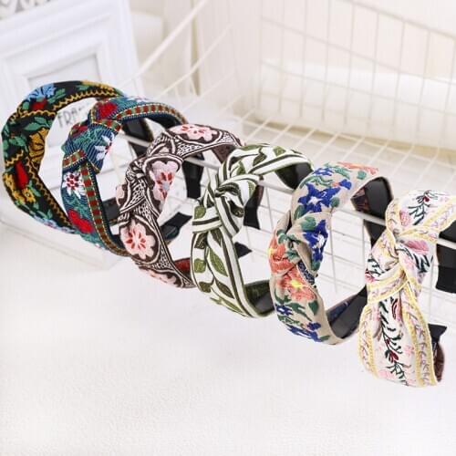 Fashion Headwear Face Wash Hairband for Women Girls Flower Embroidery Cloth Wide Side Ethnic Women Hair Hoop Twist Knot Headband