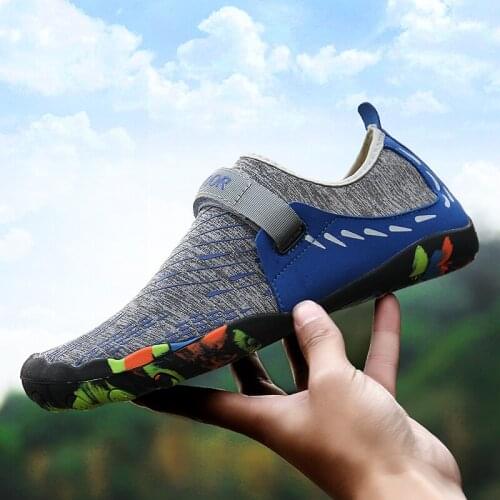 Water Shoes Beach Aqua Shoes Upstream Men Light Soft Outdoor Sports Swimming Fitness Yoga Shoes Training Sneakers Men Sandals