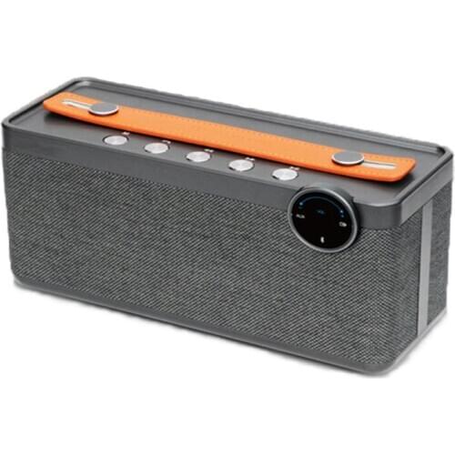 V6 retro wireless Bluetooth speaker smart card subwoofer desktop full function portable computer audio 7.4v