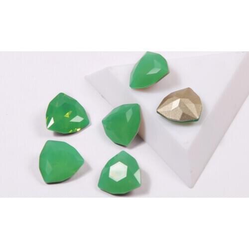 Pacific Opal Color Trilliant Shape 7mm 12mm 17mm Glass Crystal Material Nail on Stones Popular Rhinestones For Nail Art Gems