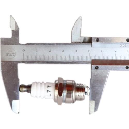 2pcs chain saw hay mower ignition Spark Plug L6TC For two-stroke BPM6A BPM7A L7T L7 CJ6Y CJ7Y W20MP-U W20MPU W22MP-U chainsaw