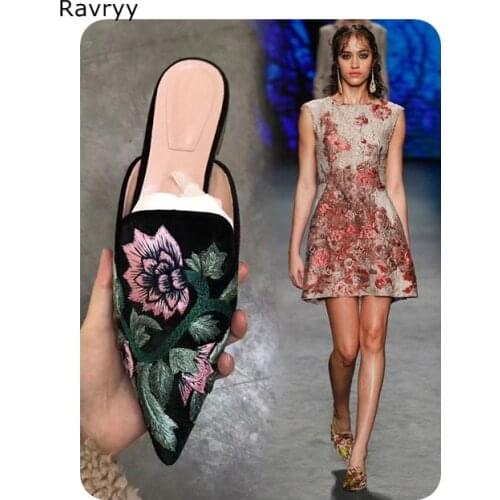 2018 Chic embroidery flower Decor women falts pointed toe slipper female casual shoes slip-on slingbacks luxury party shoes